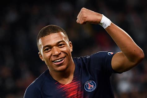 jogador mbappé